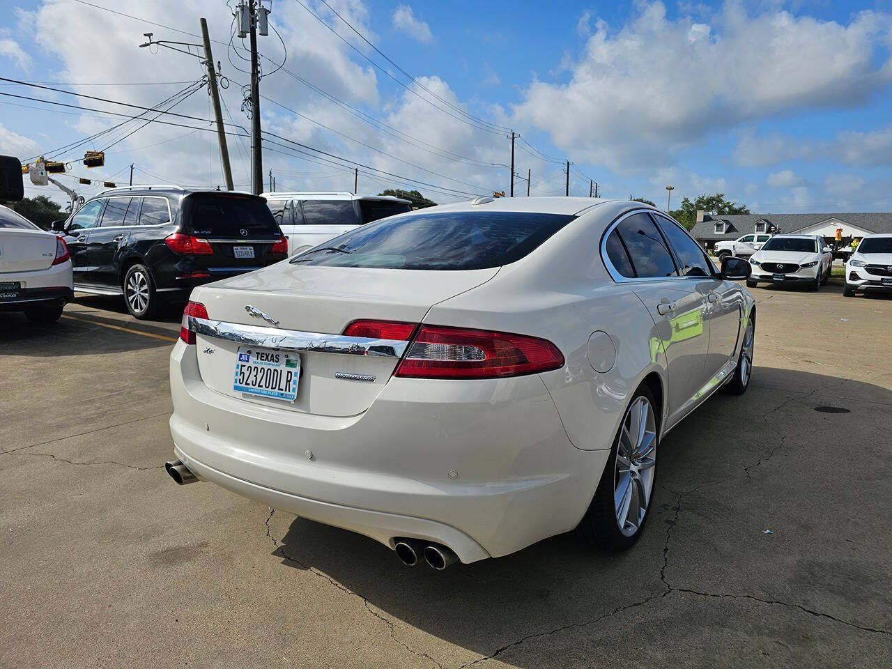 Used 2010 Jaguar XF Supercharged RWD image 4