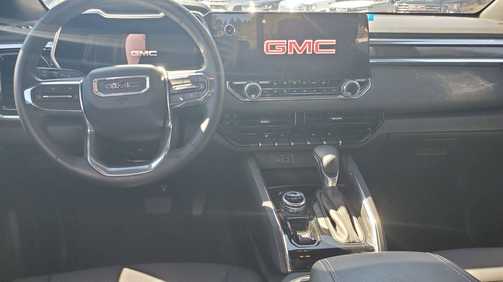 Used 2025 GMC Canyon Elevation w/ Convenience Package AWD/4WD image 7