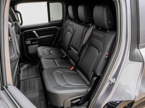 Used 2024 Land Rover Defender 130 Outbound image 33