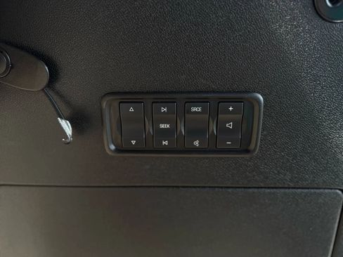 Used 2012 GMC Acadia Denali image 9