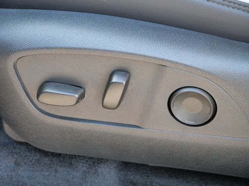 Used 2024 GMC Acadia Denali w/ Super Cruise Package image 18