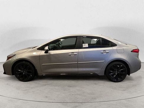 New 2026 Toyota Corolla SE image 2