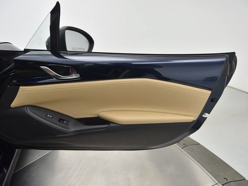 Certified 2025 MAZDA MX-5 Miata Grand Touring RWD image 40