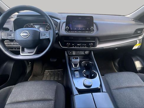 Used 2026 Nissan Rogue SV AWD/4WD image 16