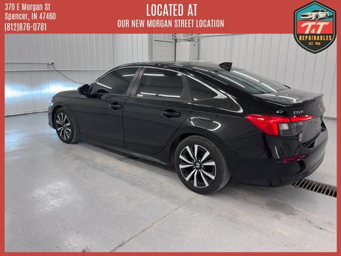 Used 2023 Honda Civic EX image 3
