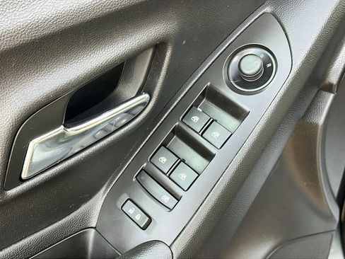 Used 2017 Chevrolet Trax LT w/ LT Convenience Package image 24