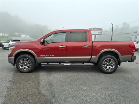 Used 2018 Nissan Titan Platinum Reserve w/ Platinum Utility Package AWD/4WD image 2