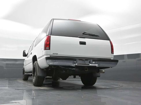 Used 1997 Chevrolet Suburban 2500 w/ Preferred Equipment Group 2 image 30