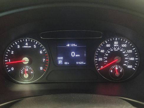 Used 2020 Kia Sorento LX FWD image 23