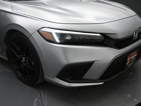 Used 2022 Honda Civic Sport image 16