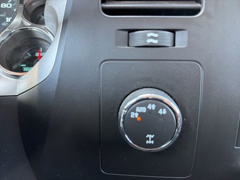 Used 2010 GMC Sierra 1500 SLE w/ Power Pack Plus AWD/4WD image 21
