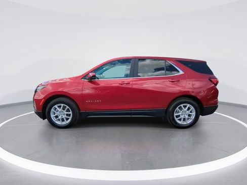 Used 2024 Chevrolet Equinox LT w/ LPO, Floor Liner Package FWD image 5