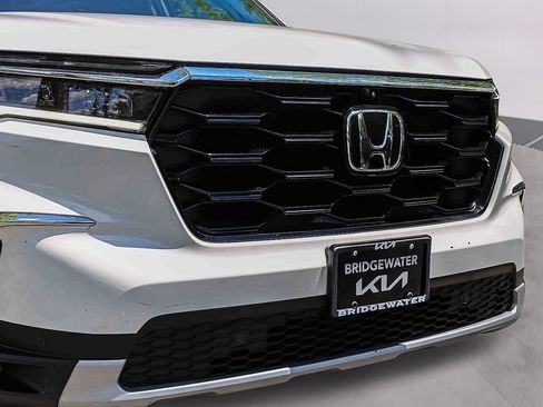 Used 2023 Honda Pilot Elite image 31