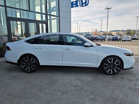 New 2025 Honda Accord Touring image 4