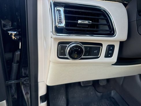 Used 2019 Lincoln Navigator Reserve image 22
