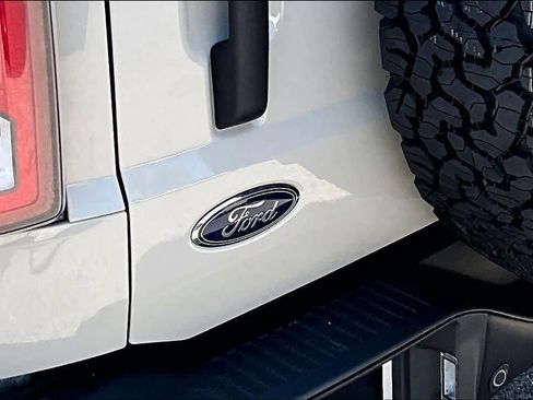 Certified 2025 Ford Bronco Badlands AWD/4WD image 13