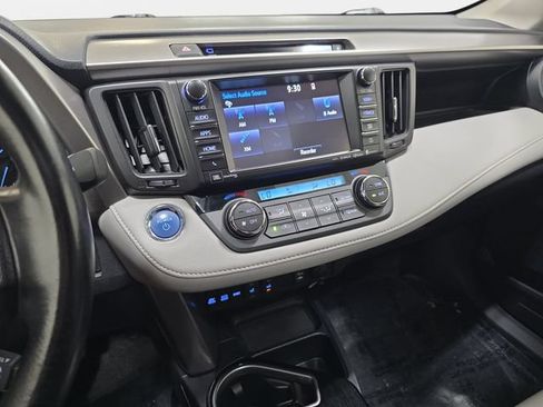 Used 2017 Toyota RAV4 Limited w/ Advanced Technology Package AWD/4WD image 20