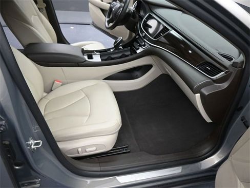 Used 2019 Buick LaCrosse Preferred image 12