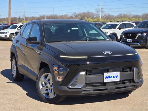 New 2026 Hyundai Kona SE image 1