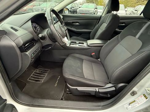 Used 2021 Nissan Sentra SV image 10