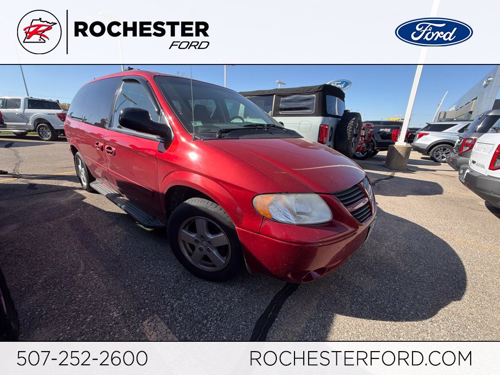 Used 2005 Dodge Grand Caravan SXT FWD image 1