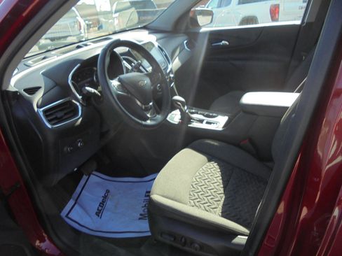 Used 2024 Chevrolet Equinox LT image 11