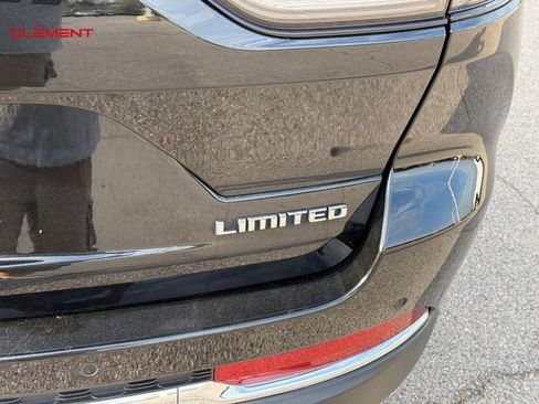 Used 2023 Jeep Grand Cherokee Limited AWD/4WD image 6