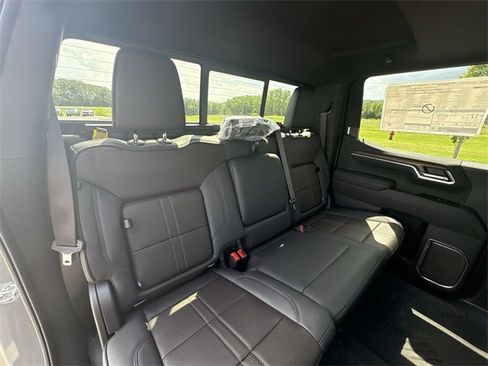 New 2026 Chevrolet Silverado 1500 High Country w/ Technology Package image 28