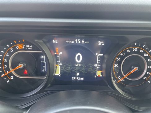 Used 2025 Jeep Wrangler Unlimited Rubicon image 16