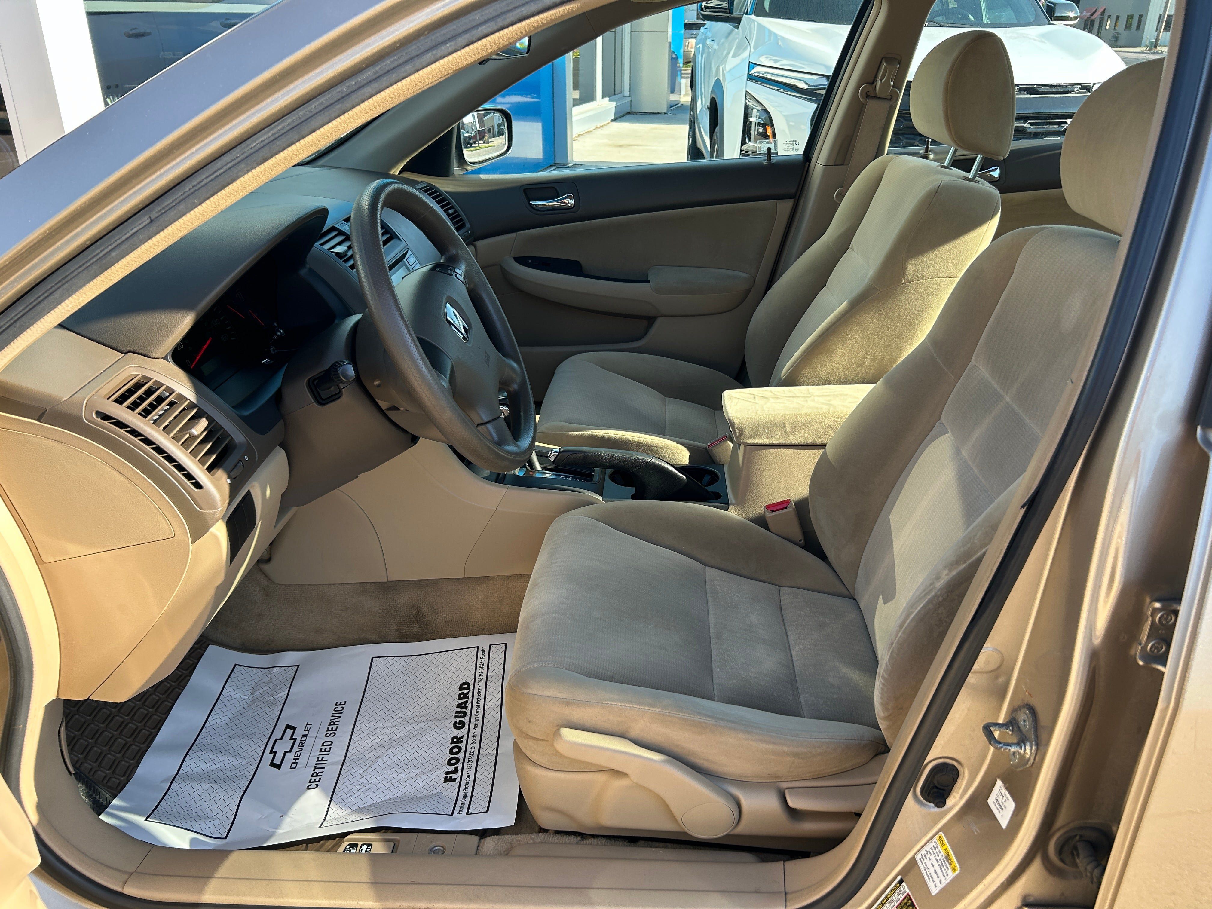 Used 2004 Honda Accord LX image 15