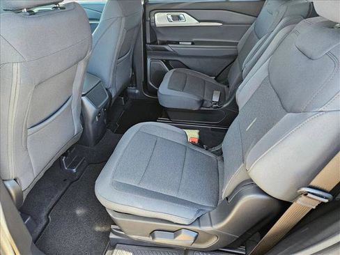 New 2026 Ford Explorer Active RWD image 16