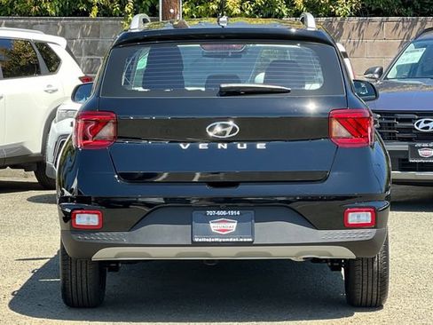 New 2026 Hyundai Venue SEL FWD image 7