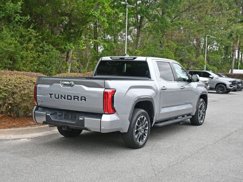 Used 2024 Toyota Tundra Limited AWD/4WD image 4