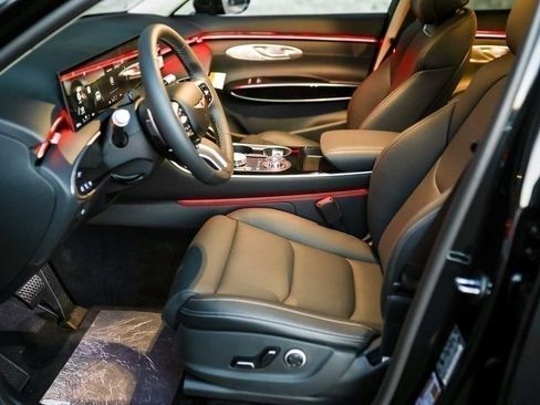 New 2026 Genesis GV70 2.5T image 13