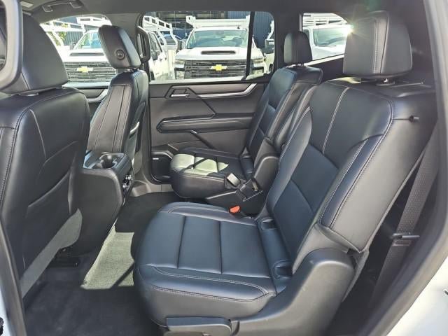 Used 2026 GMC Acadia Elevation w/ Elevation Premium Package FWD image 24