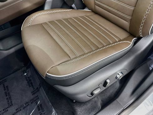 New 2026 GMC Acadia Denali Ultimate AWD/4WD image 19