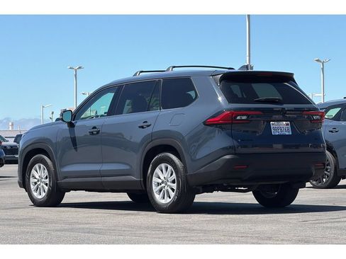 Used 2024 Toyota Grand Highlander AWD Hybrid image 6