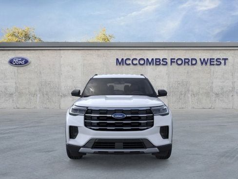 New 2026 Ford Explorer Active RWD image 2