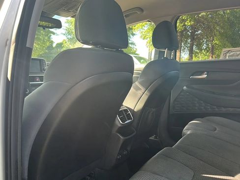 Used 2019 Hyundai Santa Fe SEL w/ Cargo Package AWD/4WD image 16