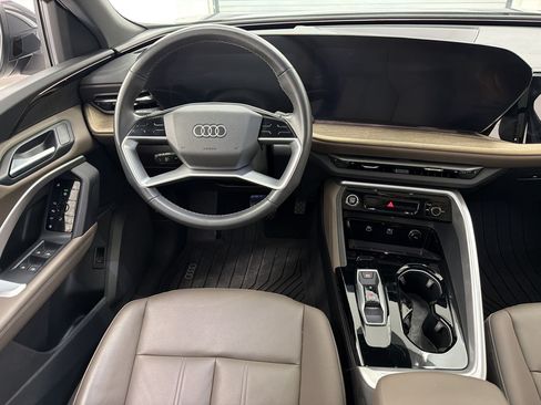 Used 2025 Audi Q5 Premium w/ Convenience Package AWD/4WD image 30