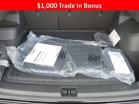 New 2026 Volkswagen Tiguan SE FWD image 25