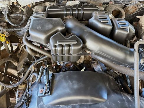 Used 2016 Ford F250 XLT w/ XLT Value Package image 36