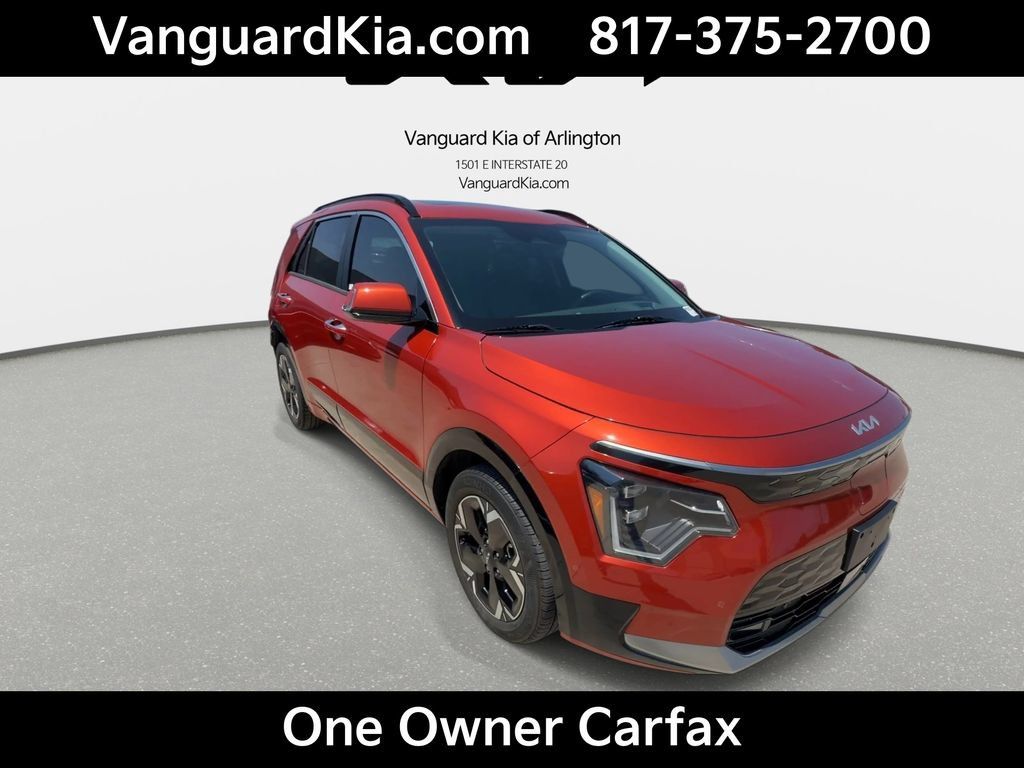 Certified 2023 Kia Niro Wave FWD image 2