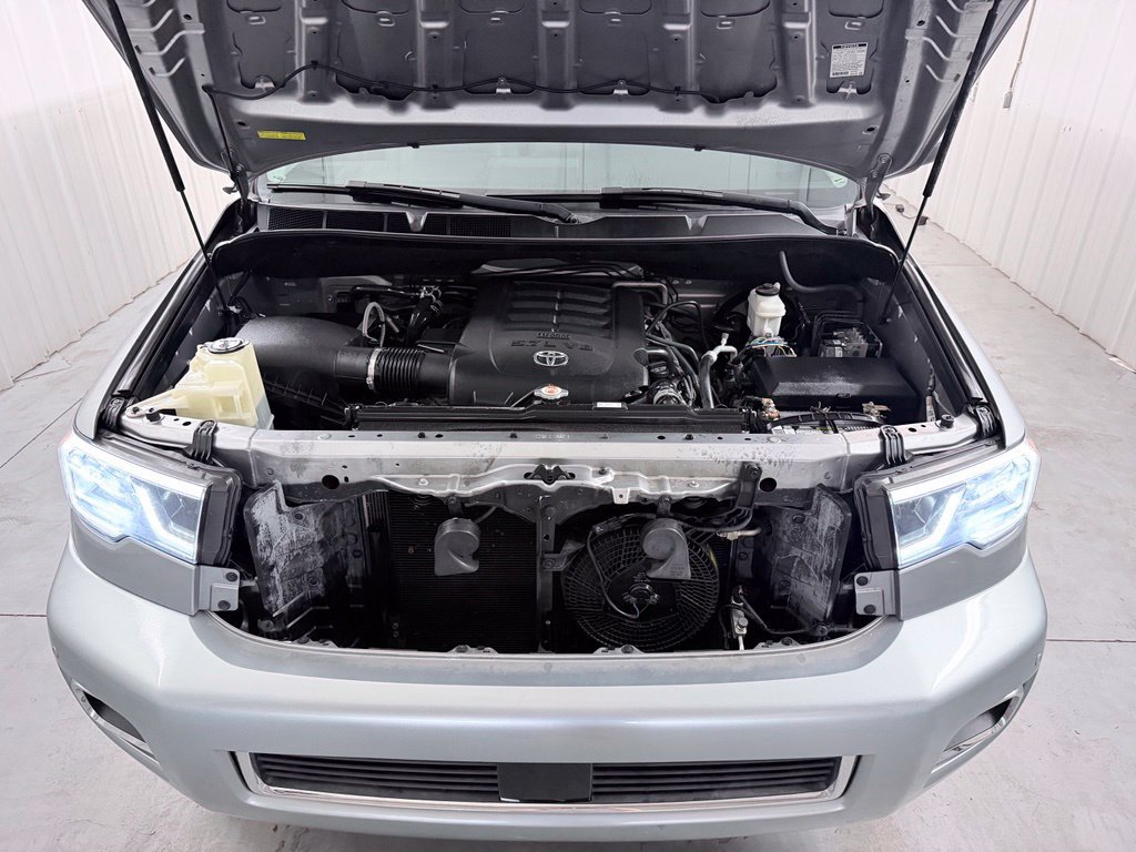 Used 2018 Toyota Sequoia Platinum AWD/4WD image 49
