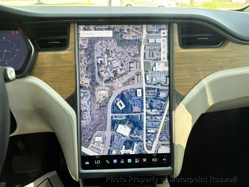 Used 2018 Tesla Model X 75D AWD/4WD image 20