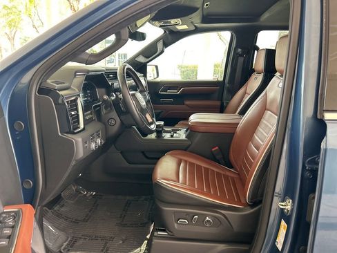 Used 2025 GMC Sierra 1500 Denali Ultimate image 5