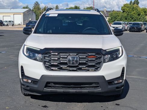 Used 2023 Honda Passport TrailSport image 11
