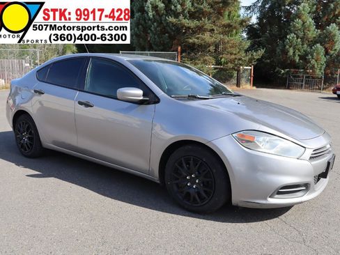 Used 2016 Dodge Dart SE FWD image 2