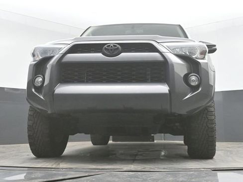 Used 2019 Toyota 4Runner SR5 Premium AWD/4WD image 28