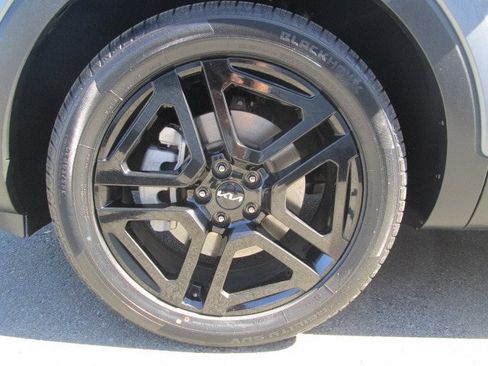 Used 2023 Kia Telluride SX X-Line AWD/4WD image 8